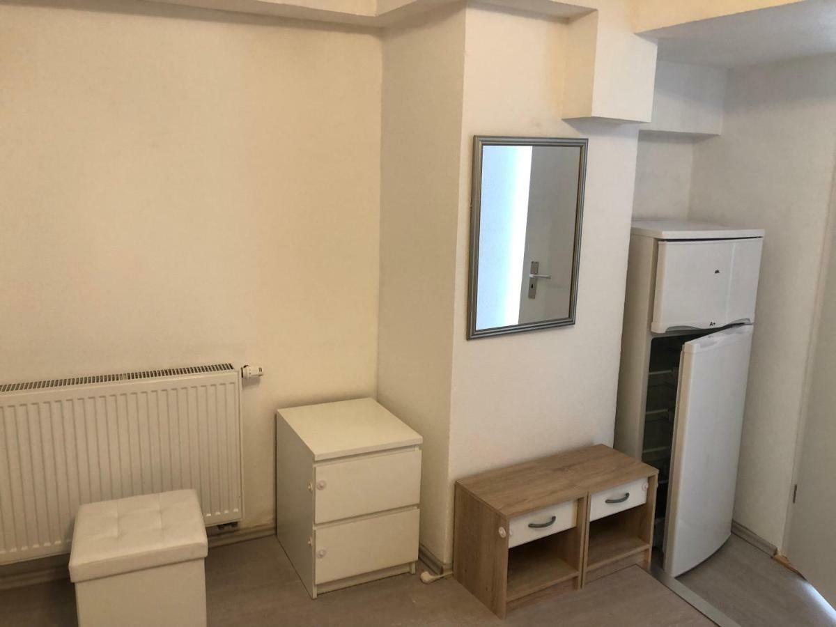 Ferienwohnung Beutelsbacherstrasse 12 Unterturkheim Stuttgart Zewnętrze zdjęcie
